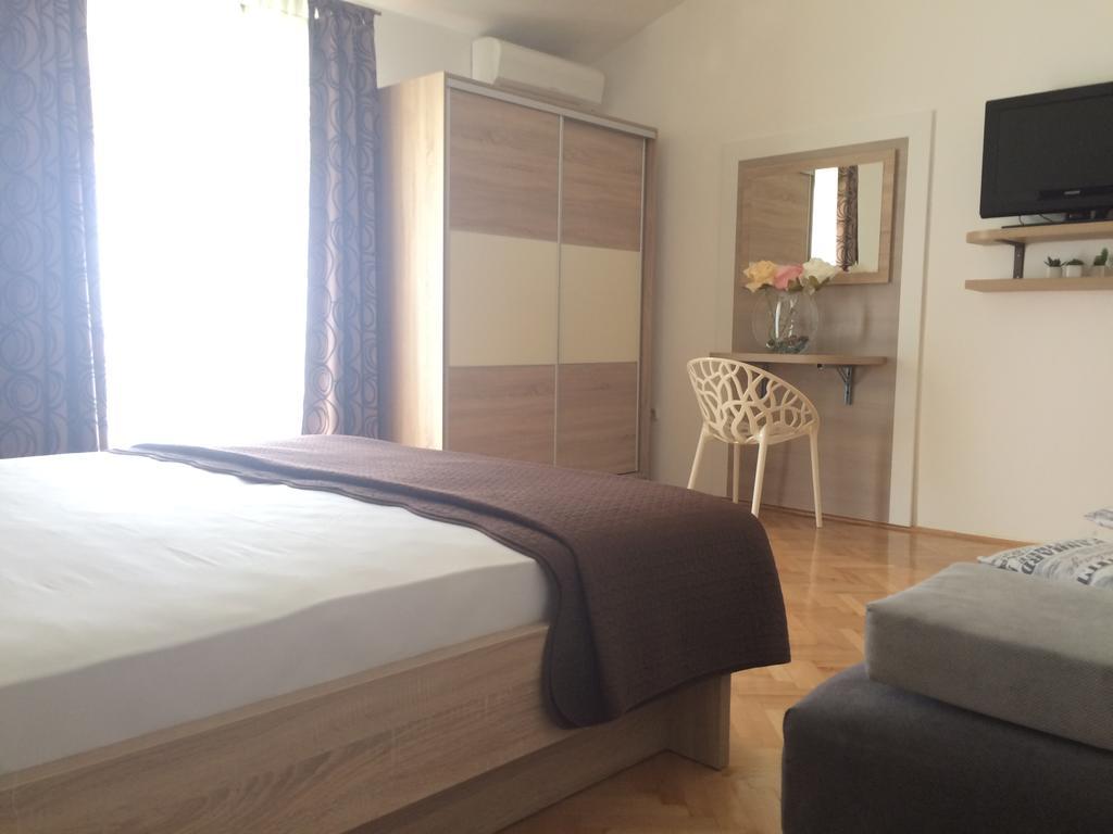Apartmani Adriatic Ana 노바야 외부 사진