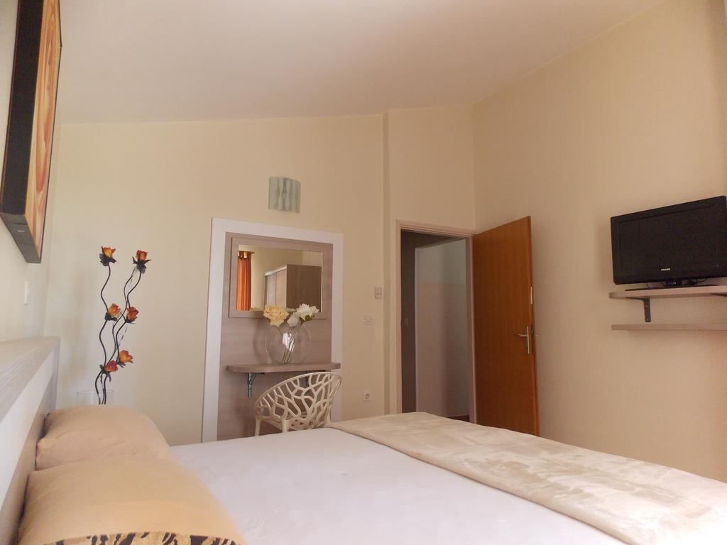 Apartmani Adriatic Ana 노바야 외부 사진