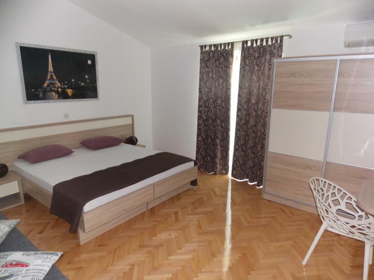 Apartmani Adriatic Ana 노바야 외부 사진